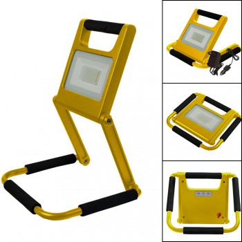 1200 Lumen Klappbare und wiederaufladbare LED-Arbeitsscheinwerfer